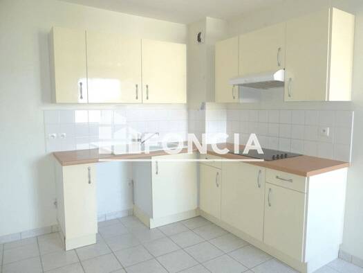 Appartement à louer 350 € 1 pièce 31,5 m² 1er étage École Édouart Herriot-École maternelle Rodrigues Agen 47000