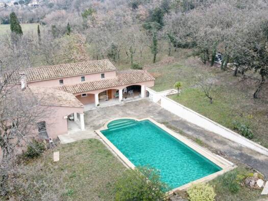 Maison à vendre 698 000 € 8 pièces 4 chambres 15 745 m² de terrain Saint-Paul-Trois-Châteaux 26130