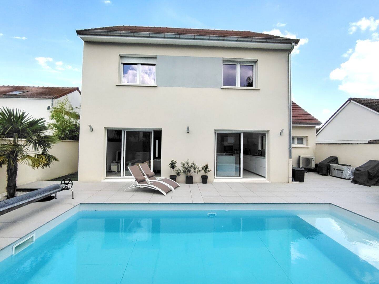 Maison 5 pièces 152 m² · à Agencourt · 152 m² · 375 000 €