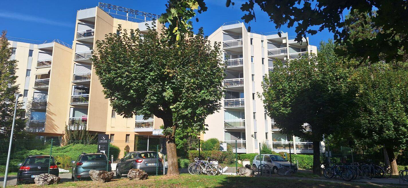 Appartement 1 pièce 27 m² · à Meylan · 27 m² · 490 €/mois