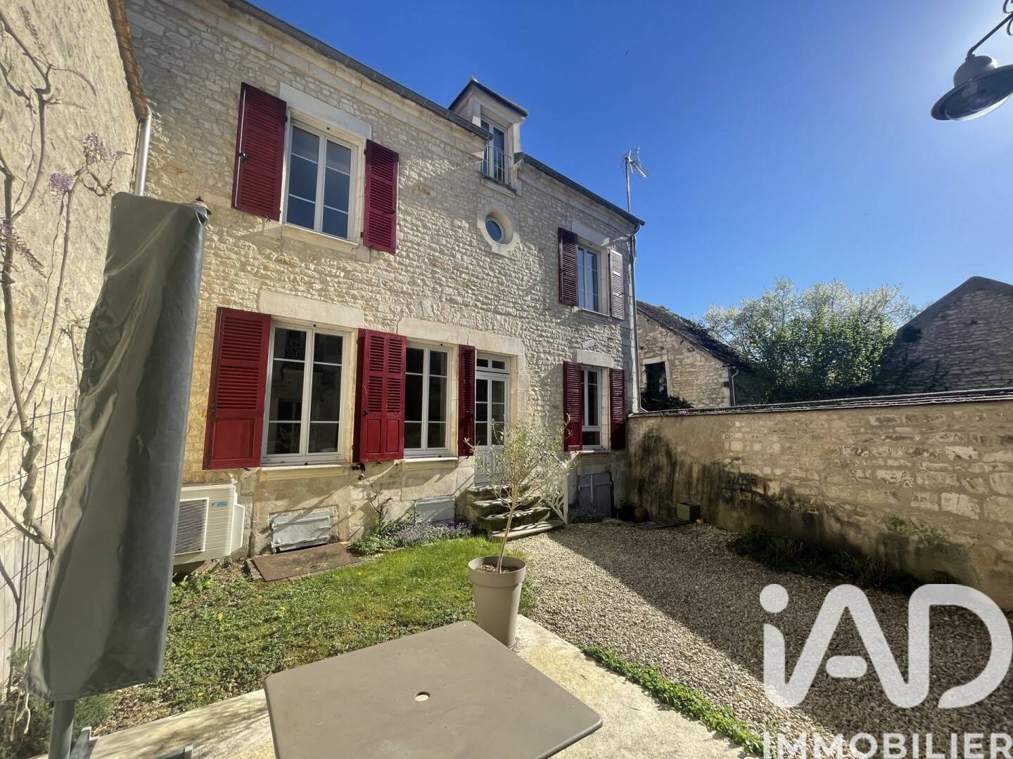 Maison 5 pièces 158 m² · à Irancy · 158 m² · 215 000 €
