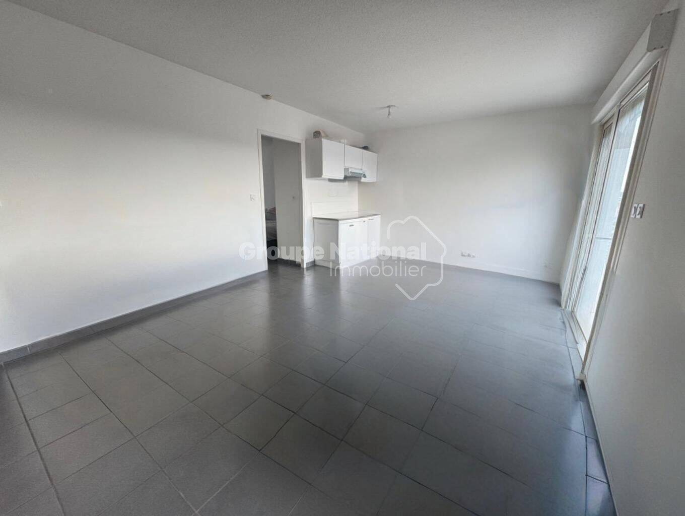 Appartement 3 pièces 55 m² · à Miramas · 54,6 m² · 857 €