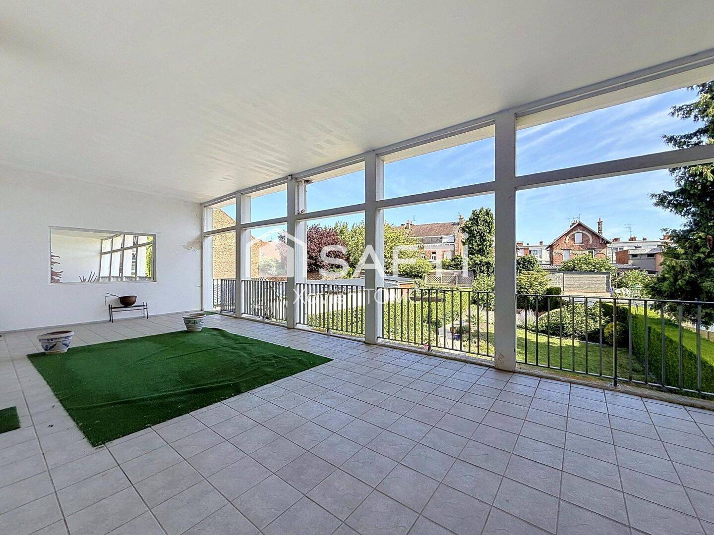 Appartement 7 pièces 192 m² · à Lens · 192 m² · 228 000 €