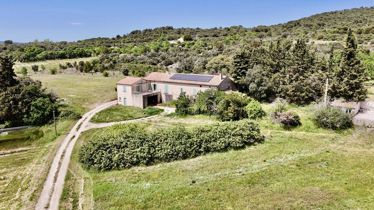 Maison 10 pièces 360 m² · à Malaucène · 360 m² · 945 000 €