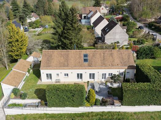 Maison à vendre 695 000 € 8 pièces 5 chambres 210 m² 1 380 m² de terrain Le Val-Saint-Germain 91530
