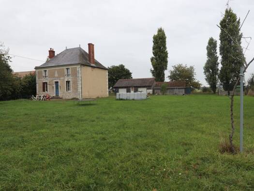 Maison à vendre 167 200 € 5 pièces 3 chambres 130 m² 7 154 m² de terrain Hommes 37340