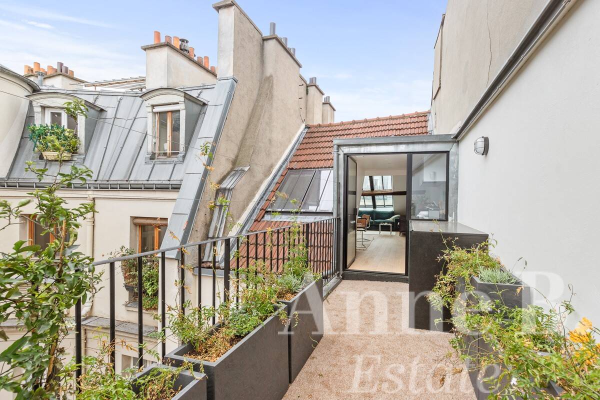Appartement 2 pièces 70 m² · à Paris 4ème Arrondissement · 70 m² · 3 900 €/mois