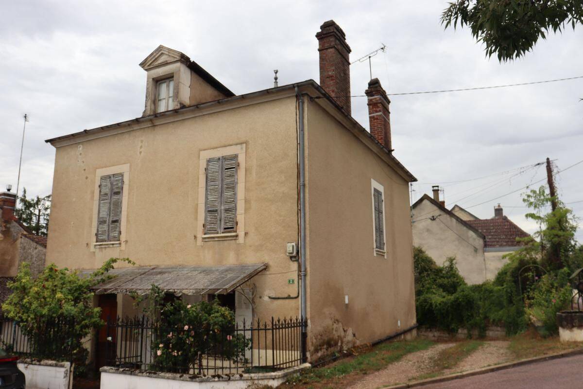 Maison 4 pièces 121 m² · à Sery · 121 m² · 45 000 €