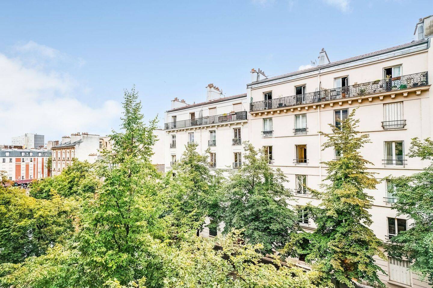 Appartement 6 pièces 119 m² · à Paris 14ème Arrondissement · 119 m² · 1 045 000 €