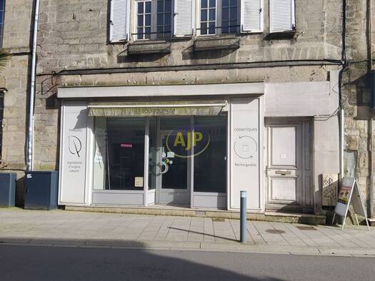 Local commercial à louer 700 € 53 m² de surface de vente Centre Ville Pontivy 56300