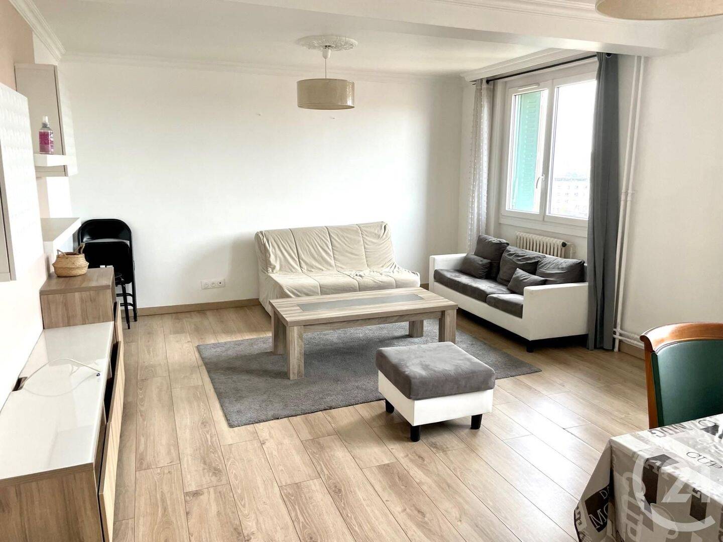 Appartement 5 pièces 83 m² · à Lyon 8ème Arrondissement · 83,1 m² · 1 308 €/mois