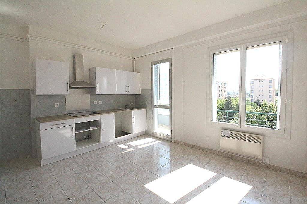 Appartement 2 pièces 42 m² · à Marseille 9ème Arrondissement · 42,2 m² · 677 €