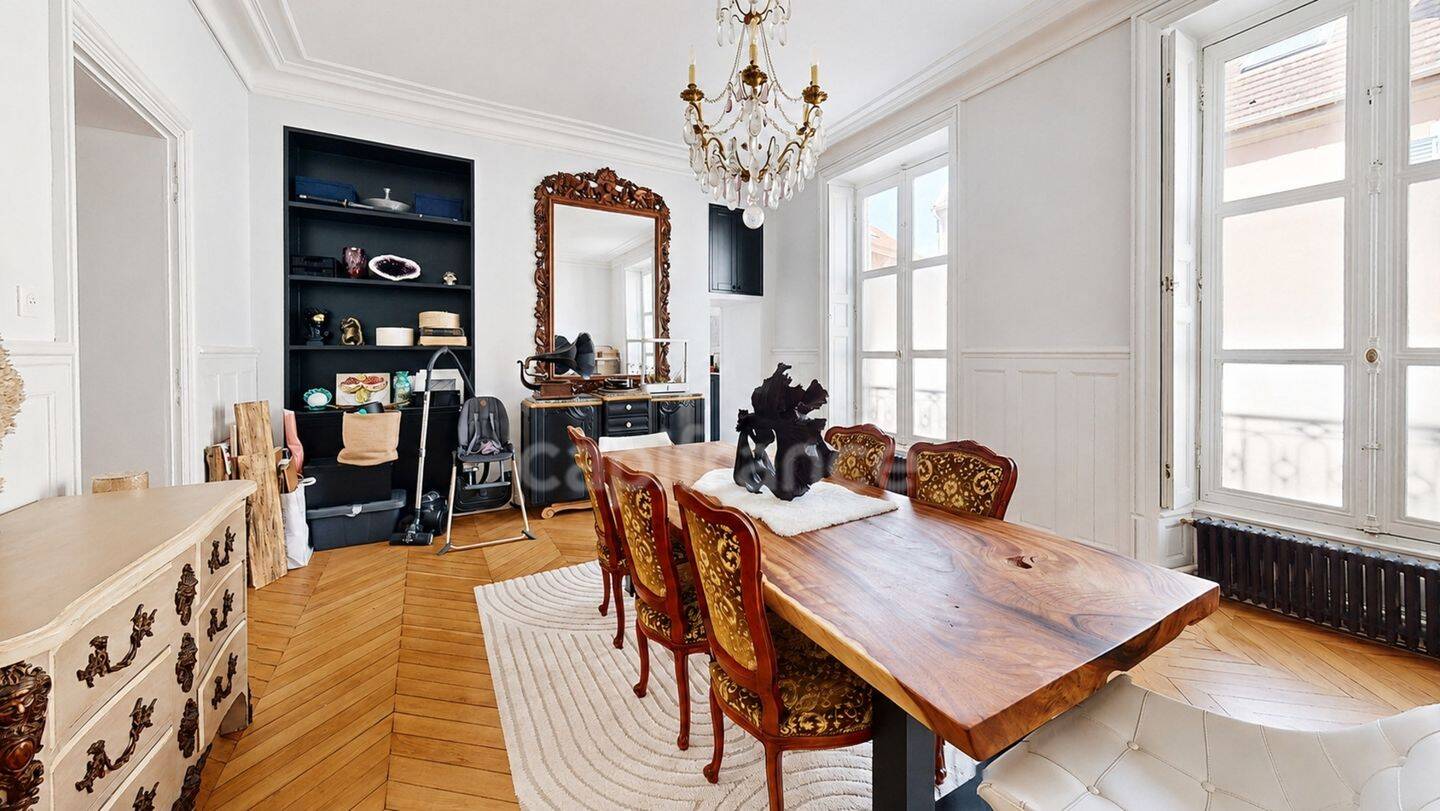 Appartement 5 pièces 140 m² · à Corbeil-Essonnes · 140 m² · 349 000 €