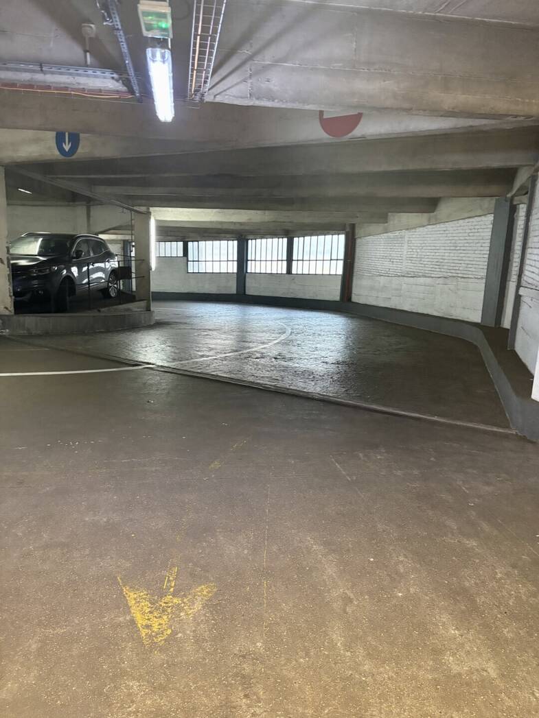 Garage/Stationnement à louer 160 € 11 m² Legendre-Lévis Paris 17ème 75017