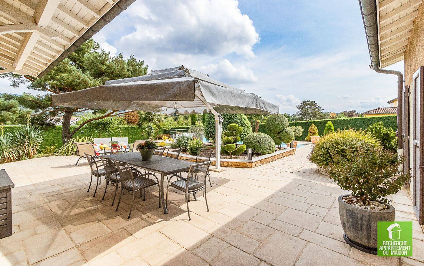 Maison 6 pièces 180 m² · à Lissieu · 180 m² · 995 000 €