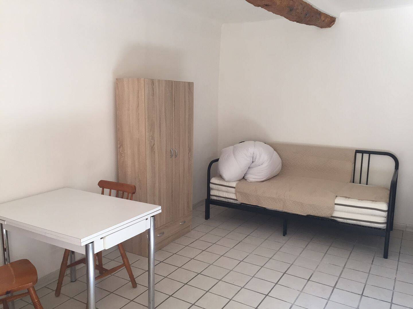 Appartement 1 pièce 27 m² · à Aix-en-Provence · 27,4 m² · 534 €