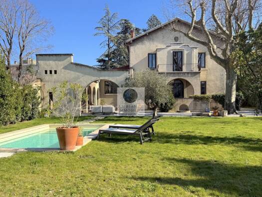 Maison à vendre 1 050 000 € 11 pièces 6 chambres 343 m² 1 703 m² de terrain Valence 26000