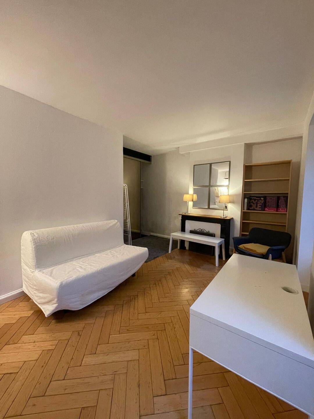 Appartement 1 pièce 23 m² · à Paris 18ème Arrondissement · 22,6 m² · 890 €/mois