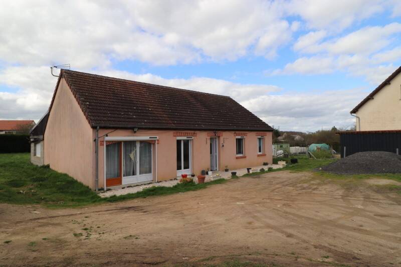 Maison 6 pièces 159 m² · à Decize · 159 m² · 151 000 €