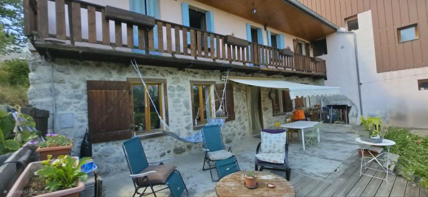 Maison 5 pièces 118 m² · à Verrens-Arvey · 118 m² · 299 000 €