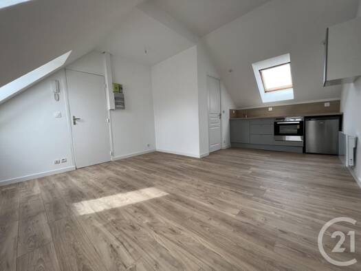 Appartement à louer - logement étudiant 440 € 1 pièce 20,4 m² 3ème étage Boulogne-sur-Mer 62200