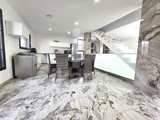 Maison à vendre 632 000 € 4 pièces 3 chambres 113 m² 433 m² de terrain Douvaine 74140