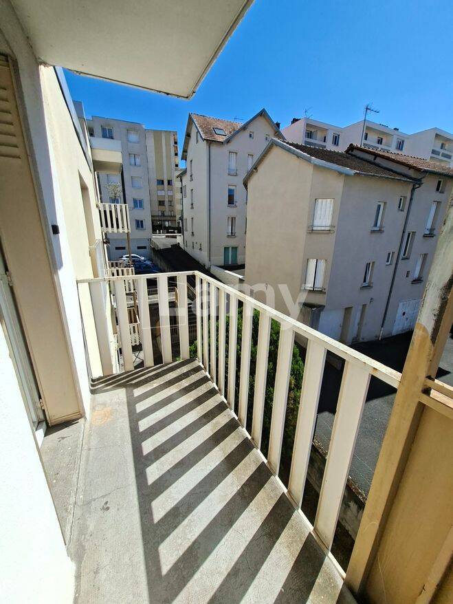 Appartement 1 pièce 27 m² · à Clermont-Ferrand · 27,5 m² · 402 €/mois