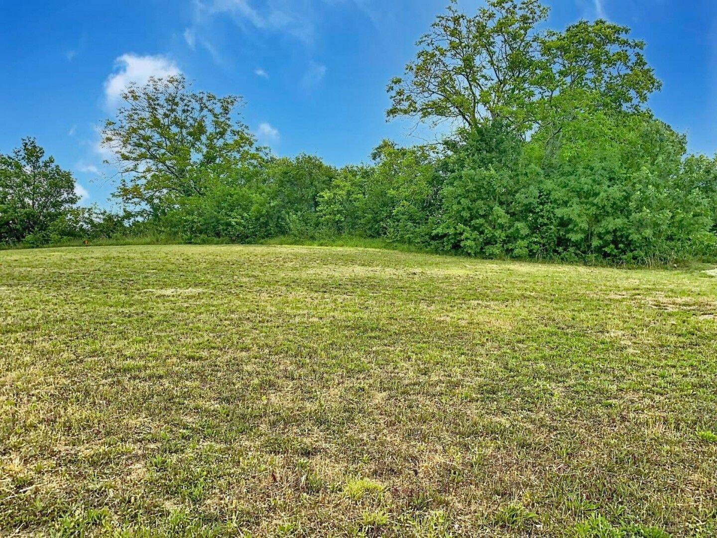 Terrain de 860 m² à Lanta - photo 2