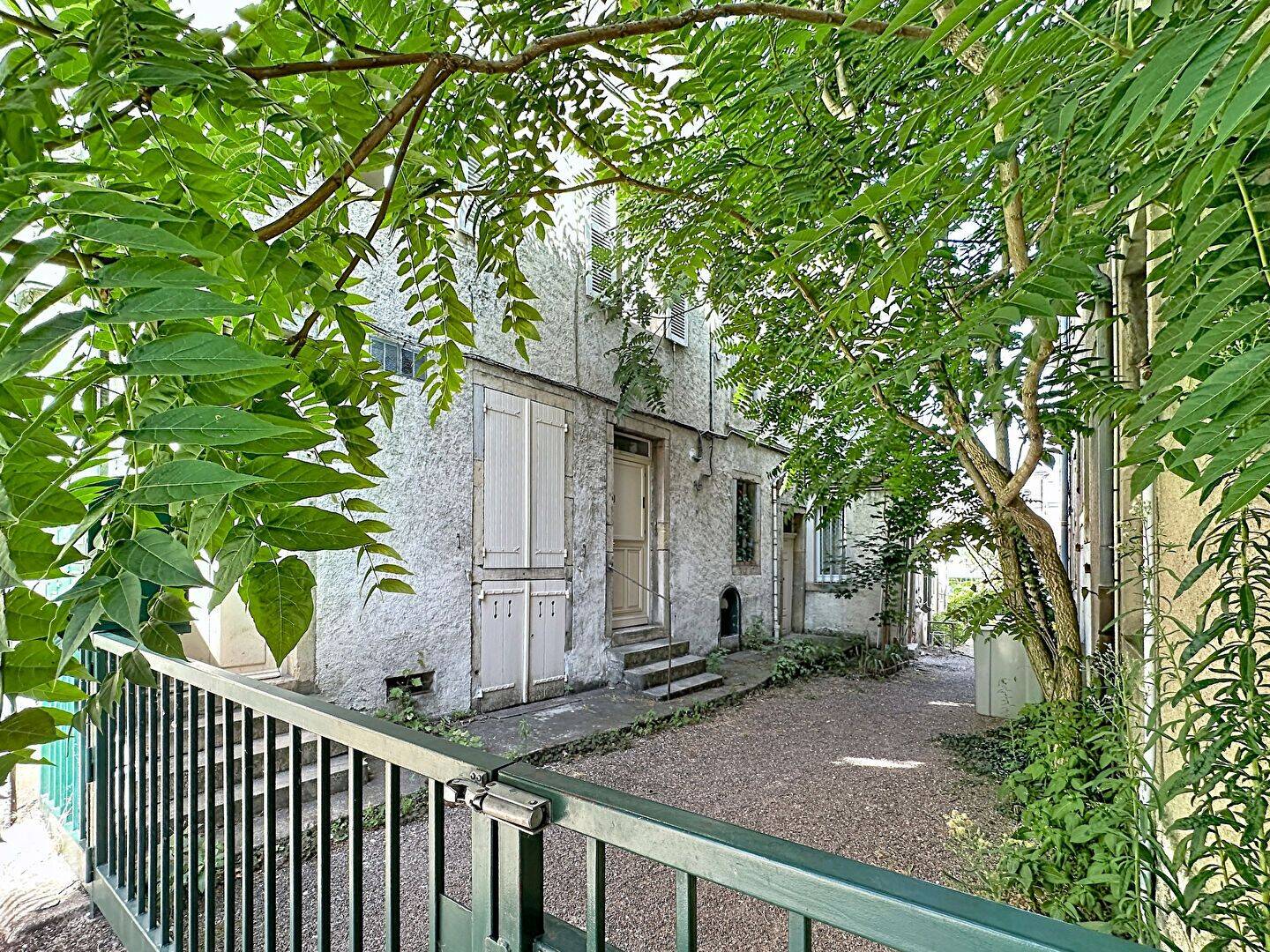 Appartement 1 pièce 39 m² · à Dijon · 39 m² · 117 000 €