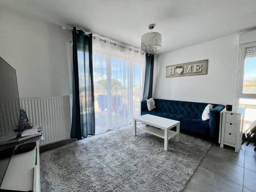 Appartement à louer 890 € 3 pièces 2 chambres 55,6 m² 2ème étage Nord Bassens 33530