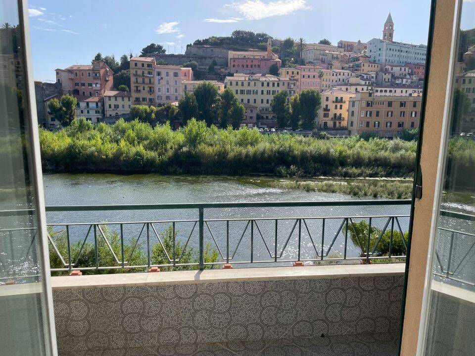 Appartement 1 pièce 38 m² · à Menton · 38 m² · 700 €