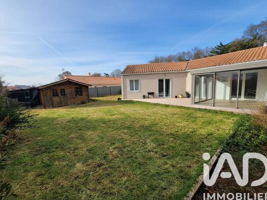Maison à vendre 350 000 € 4 pièces 3 chambres 122 m² 500 m² de terrain Saint-Père-en-Retz 44320