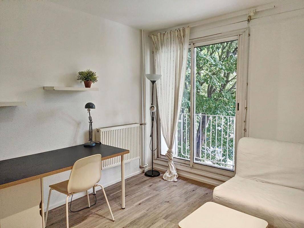 STUDIO MEUBLE + balcon quartier Saint-Agne — 4