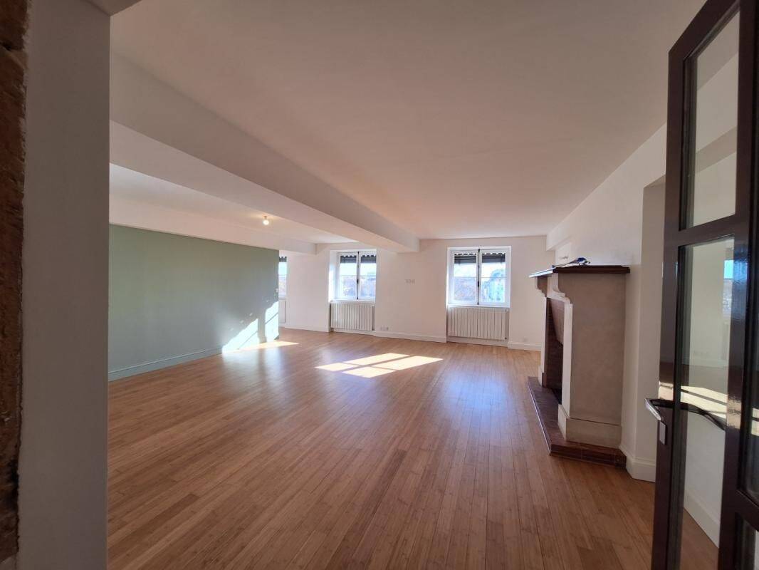 Appartement 4 pièces 131 m² · à Lyon 1er Arrondissement · 131 m² · 2 002 €