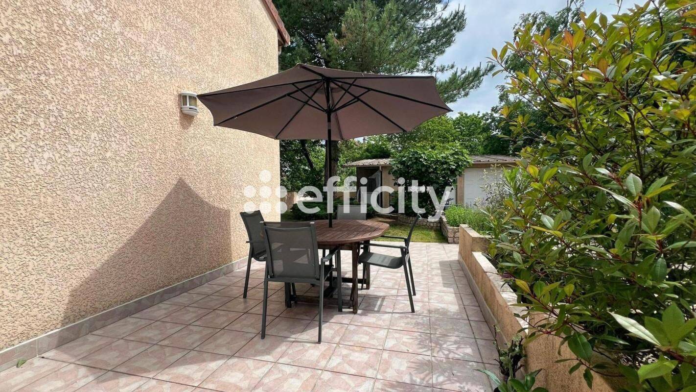 Maison 5 pièces 140 m² · à Brunoy · 140 m² · 370 000 €