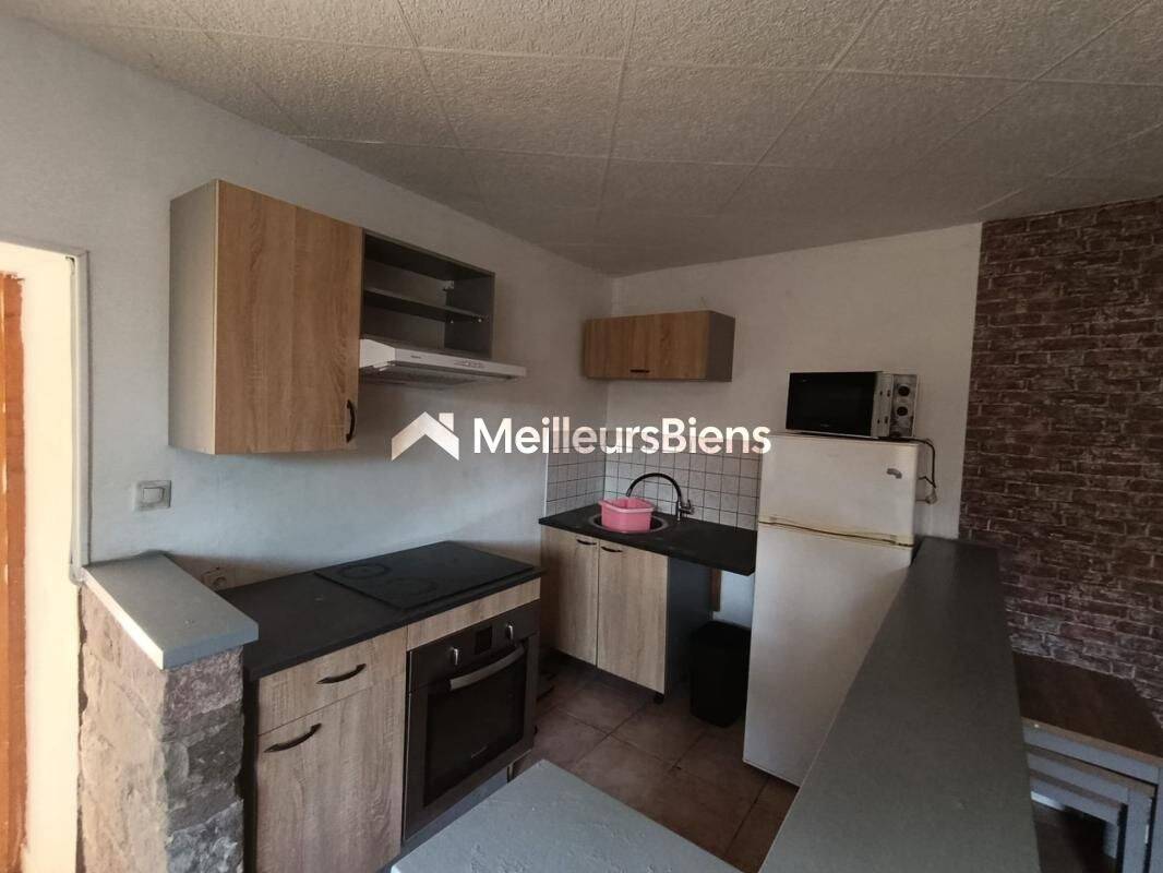 Maison 7 pièces 159 m² · à Ormoy · 159 m² · 80 000 €