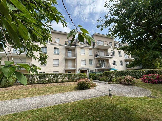 Appartement 3 pièces 64 m² · à Chantilly · 64 m² · 1 022 €