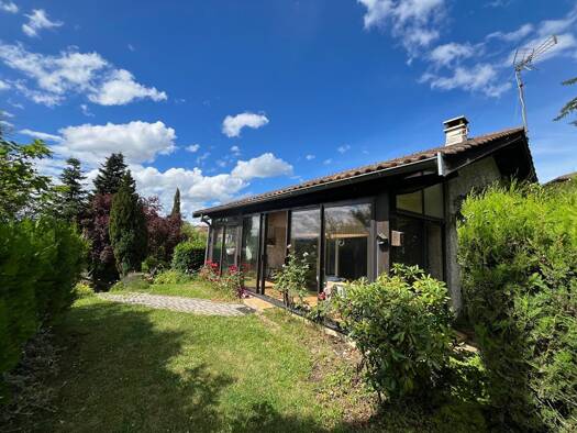 Maison de plain-pied à vendre 549 000 € 5 pièces 3 chambres 130 m² 1 375 m² de terrain Ouest Dardilly 69570