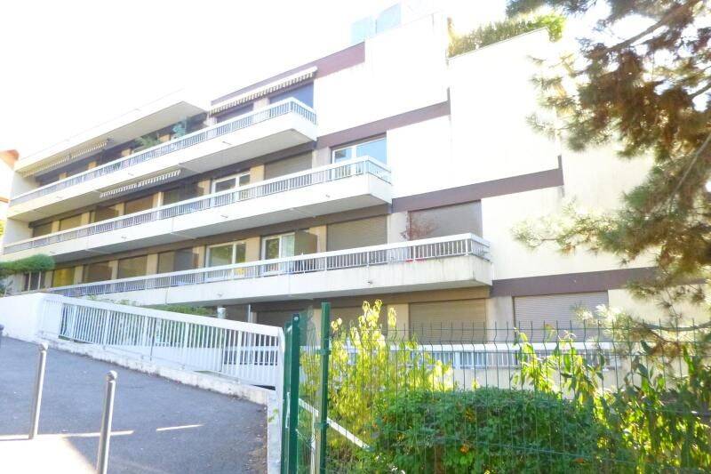Appartement 2 pièces 42 m² · à Voiron · 42 m² · 657 €/mois