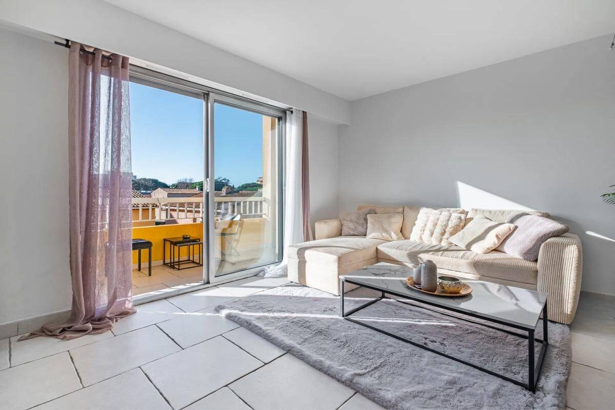 Appartement 2 pièces 44 m² · à Fréjus · 44 m² · 180 000 €
