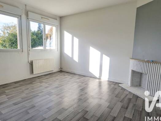 Appartement à vendre 43 500 € 3 pièces 2 chambres 58 m² Étage 1/1 Marchenoir 41370