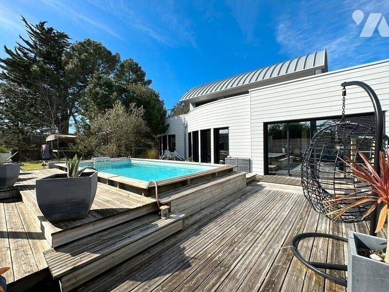 Maison 10 pièces 312 m² · à Agon-Coutainville · 312 m² · 988 000 €