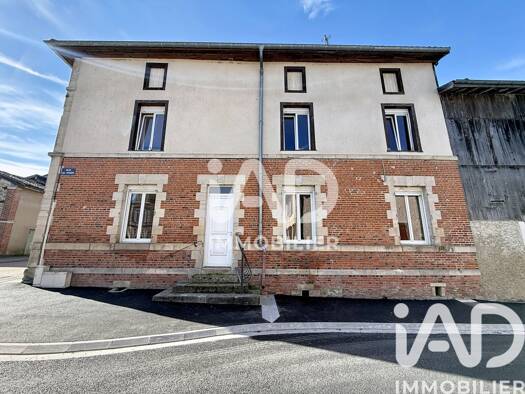 Maison à vendre 49 500 € 5 pièces 3 chambres 119 m² 1 m² de terrain La Neuville-au-Pont 51800