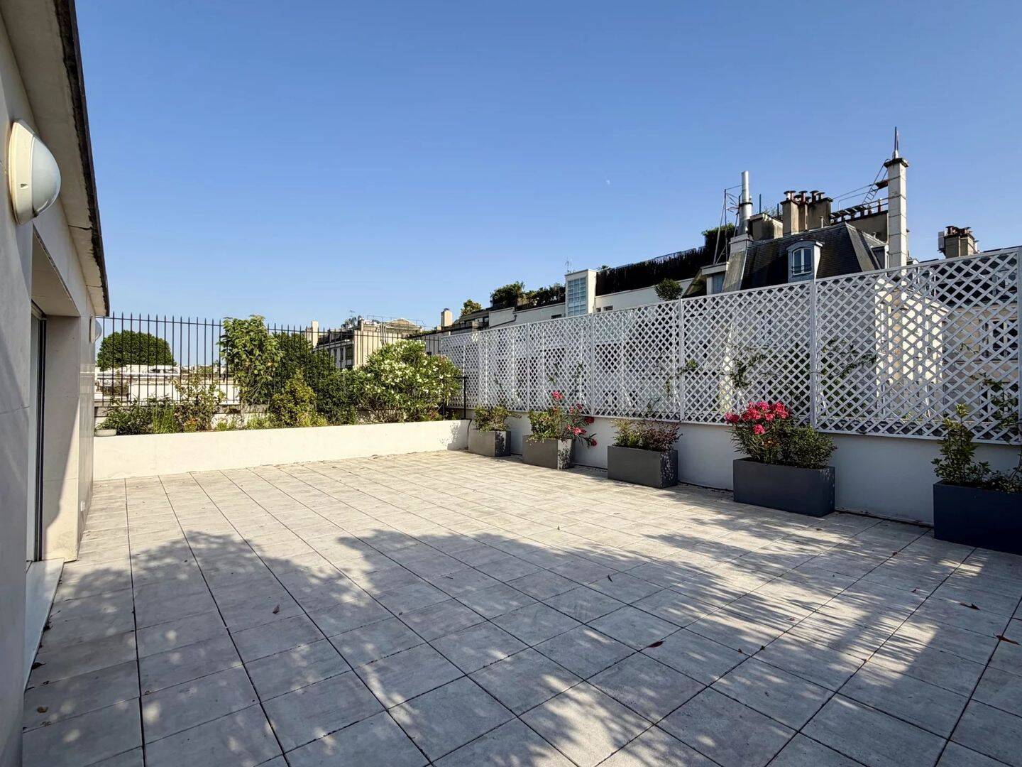 Appartement 7 pièces 155 m² · à Neuilly-sur-Seine · 155 m² · 6 640 €