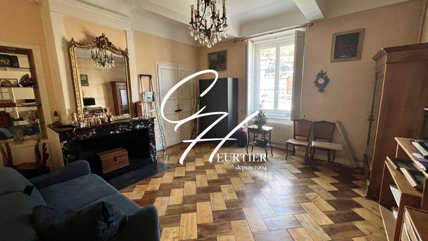 Appartement 2 pièces 94 m² · à Grenoble · 94,2 m² · 230 000 €