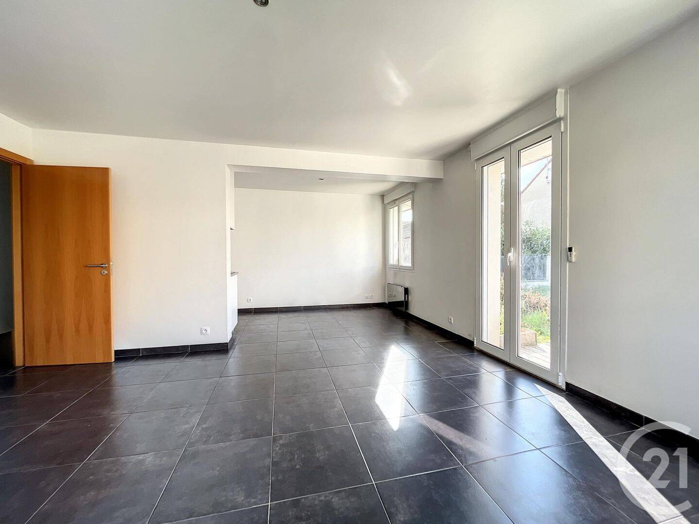 Appartement 2 pièces 50 m² · à Nanterre · 49,8 m² · 1 167 €