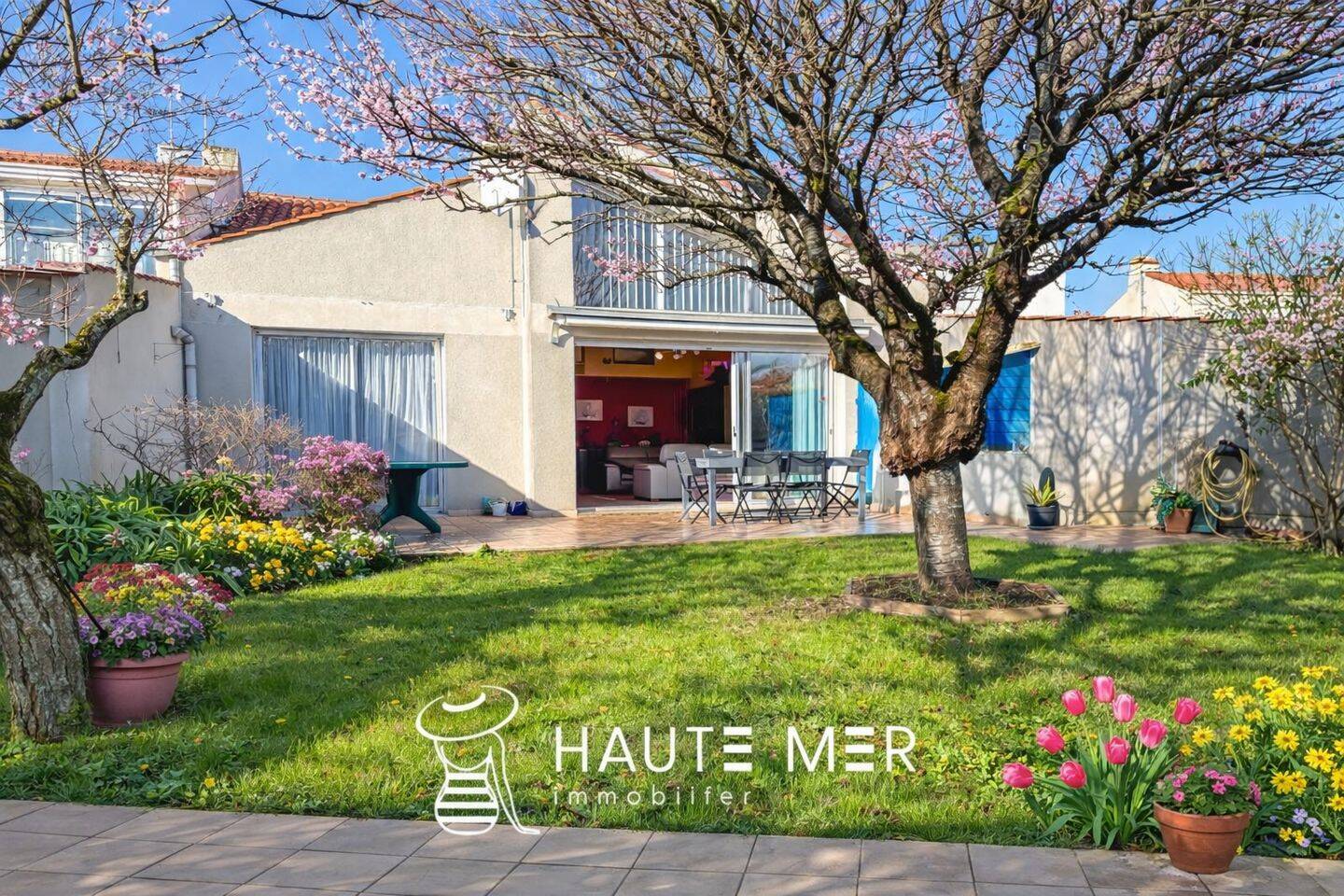 Maison 6 pièces 214 m² · à Les Sables-d'Olonne · 214 m² · 820 000 €
