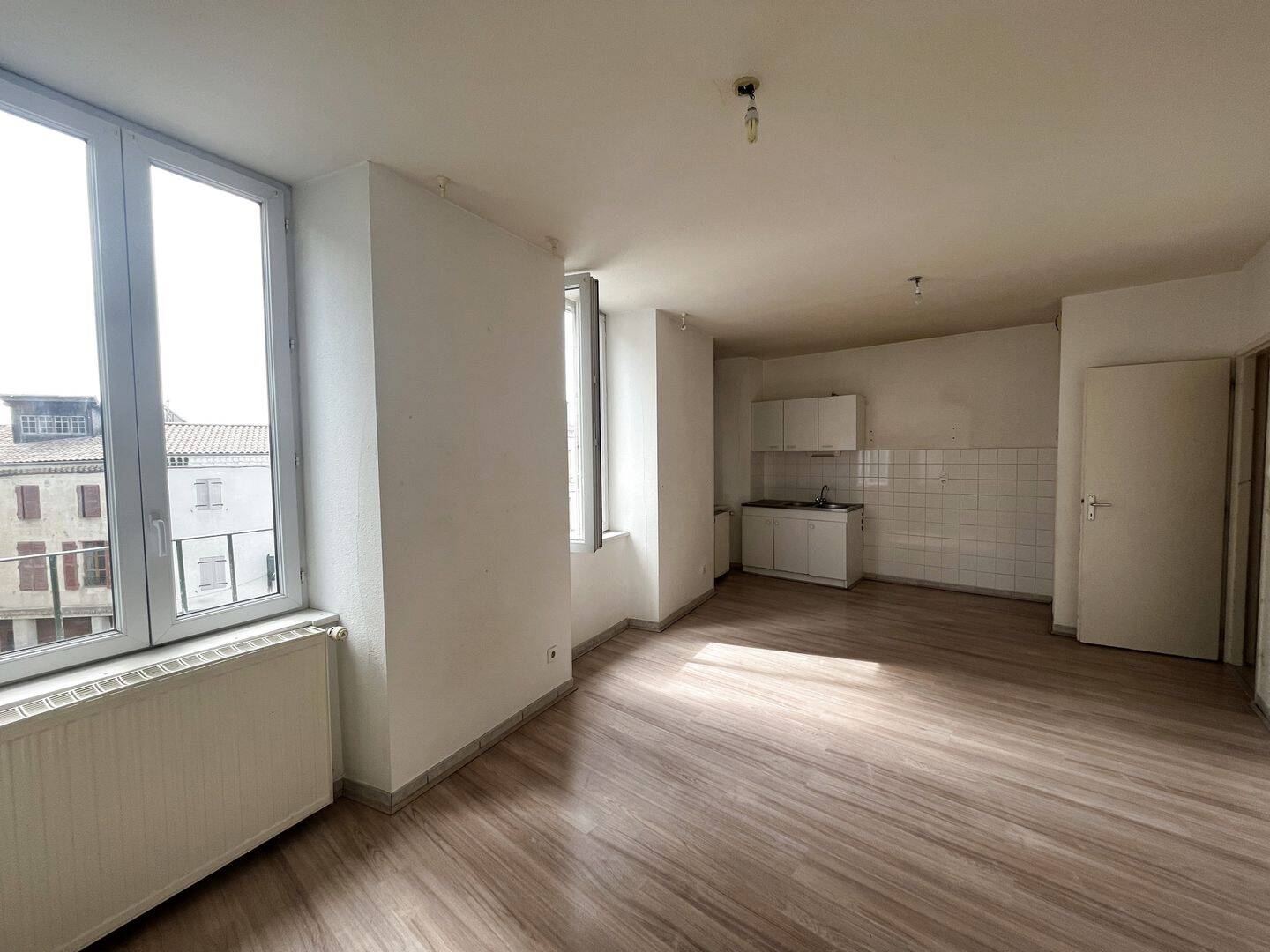 Appartement 4 pièces 70 m² · à Vernoux-en-Vivarais · 70 m² · 503 €