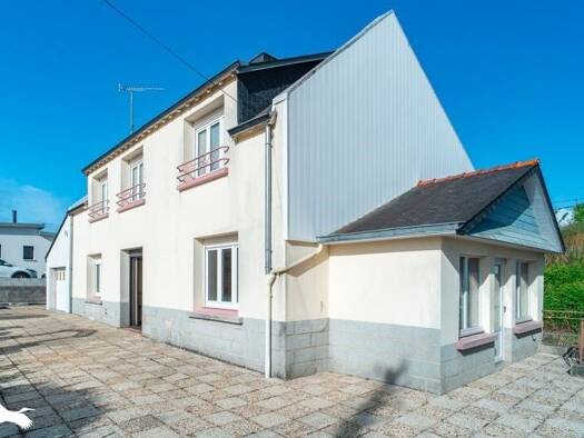 Maison à vendre 199 000 € 10 pièces 4 chambres 139 m² 662 m² de terrain Sud Trégunc 29910