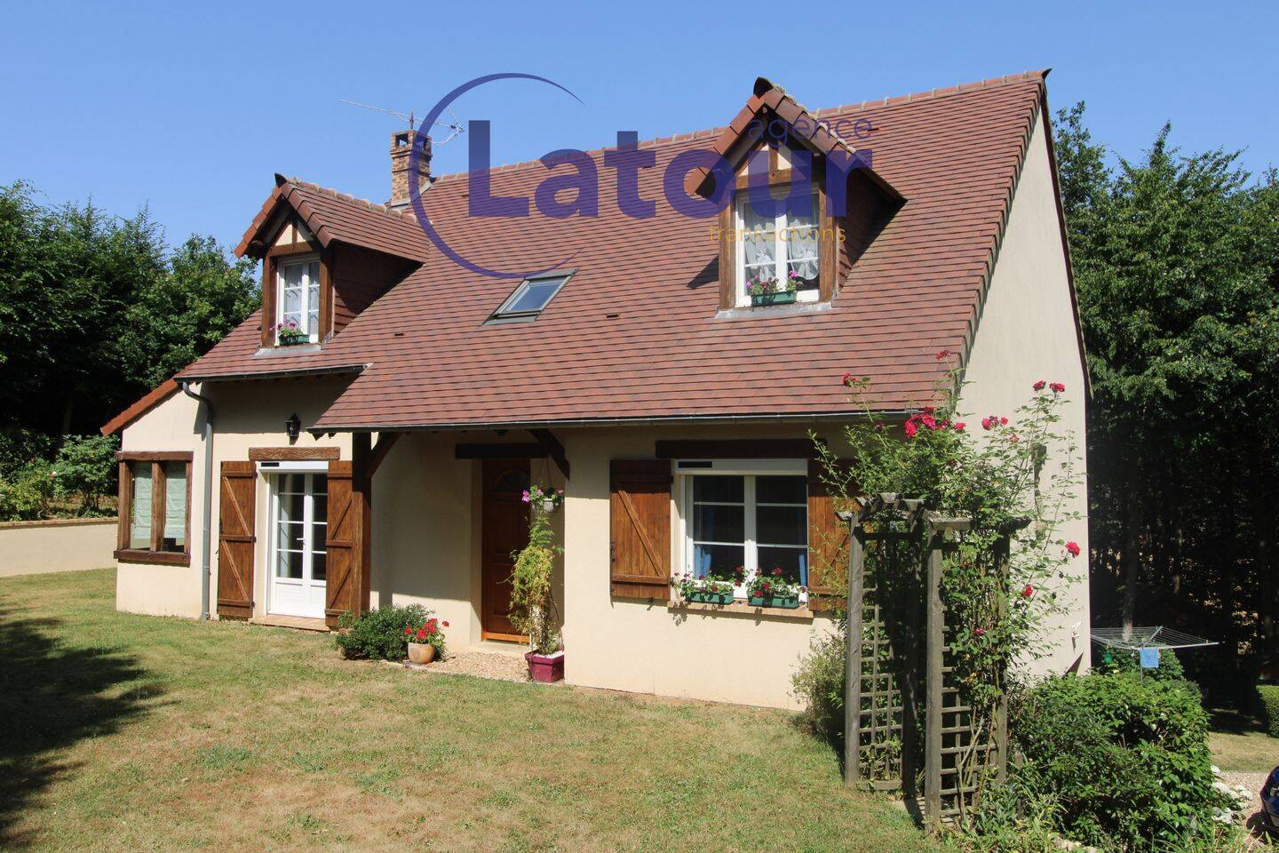 Maison 6 pièces 140 m² · à Nonancourt · 140 m² · 305 500 €